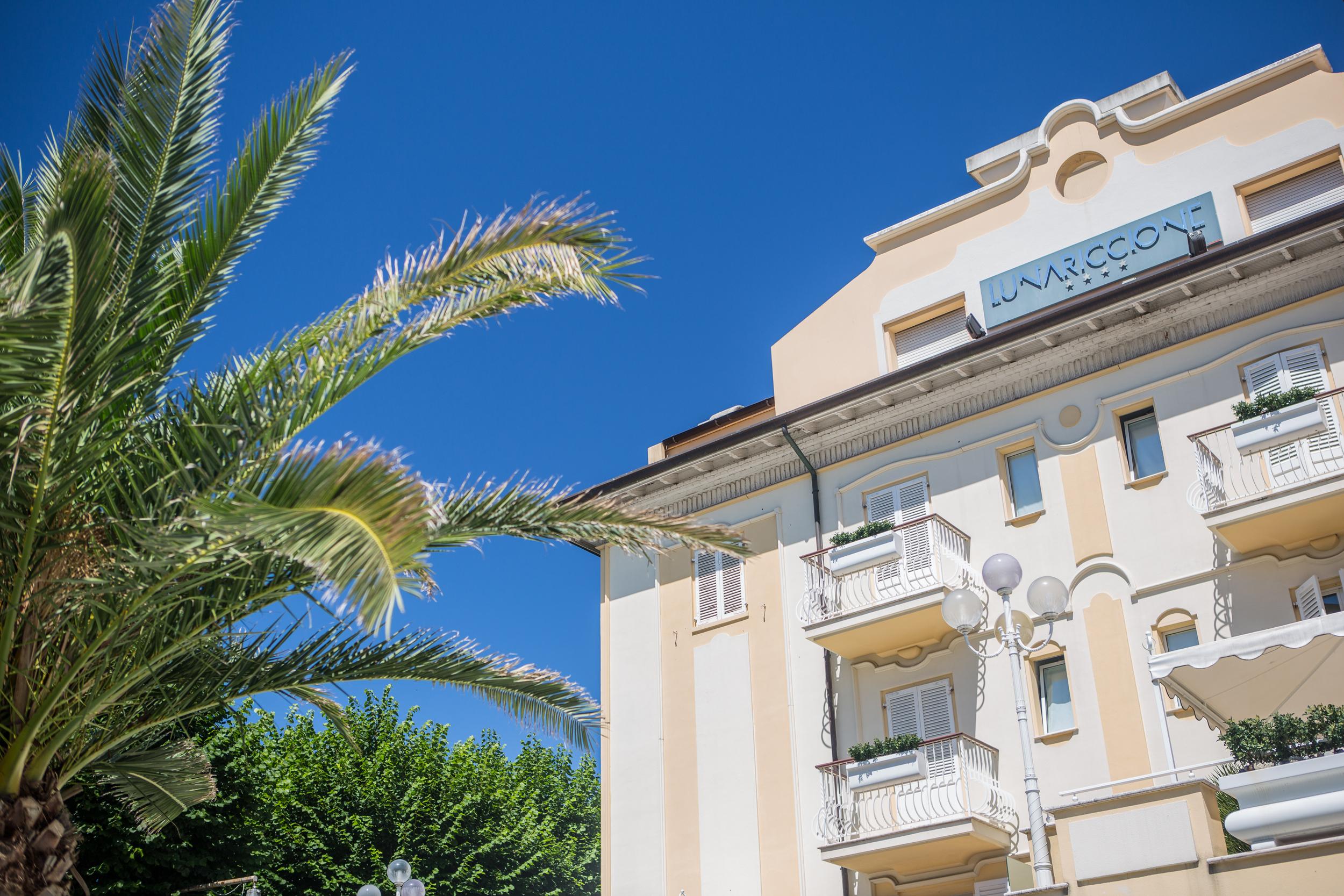 Hotel Luna Riccione E Aqua Spa Only Adults +12 Kültér fotó