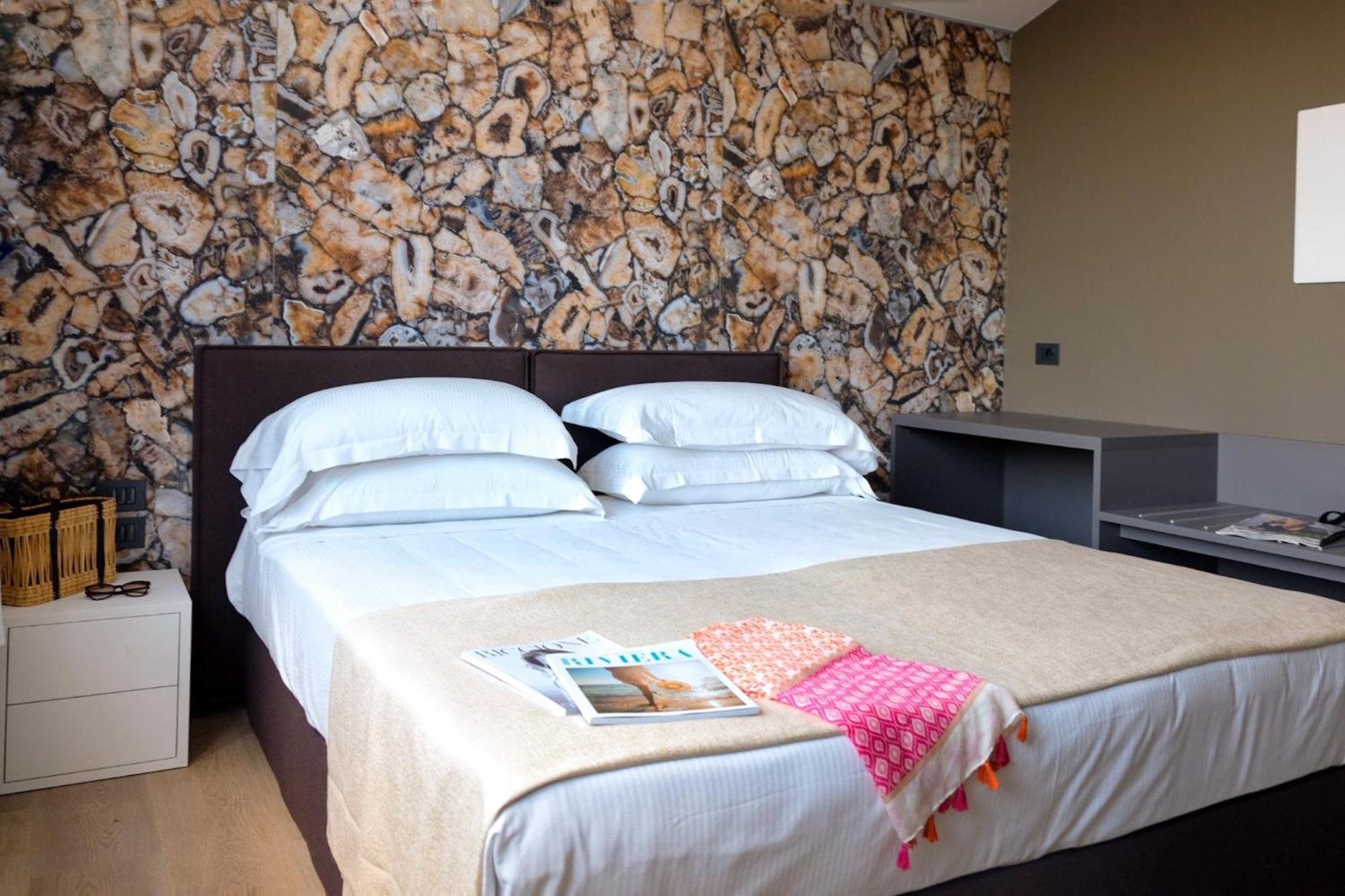 Hotel Luna Riccione E Aqua Spa Only Adults +12 Kültér fotó