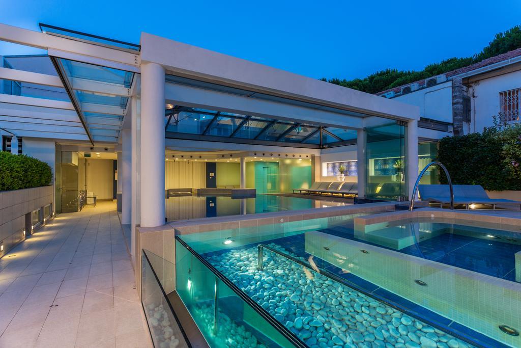 Hotel Luna Riccione E Aqua Spa Only Adults +12 Kültér fotó